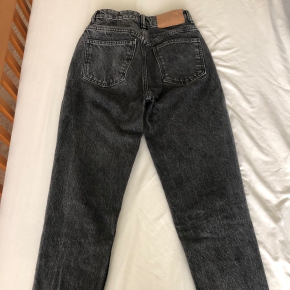 Zara Mom Fit Jeans - Picture 3 of 3